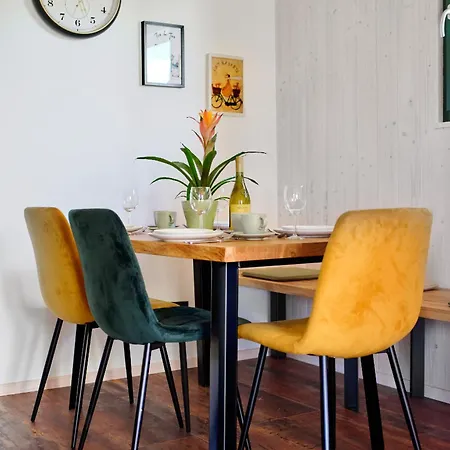 Beztroski Szachulcowa 4a * Rowy (Pomerania)