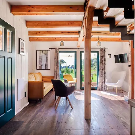 Beztroski Szachulcowa 4a Rowy (Pomerania)