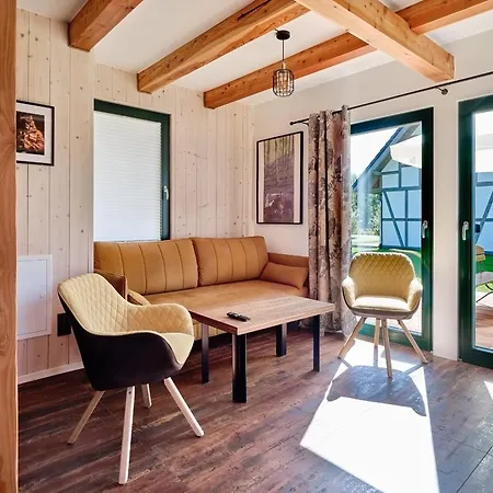 Beztroski Szachulcowa 4a Rowy (Pomerania)