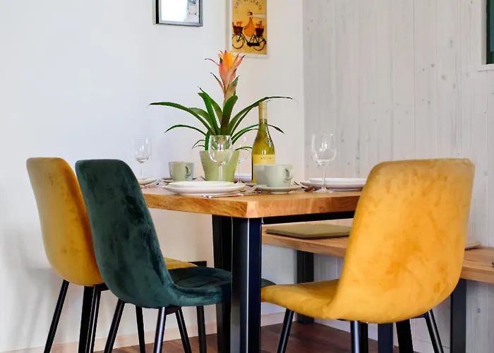 Beztroski Szachulcowa 4a * 罗威