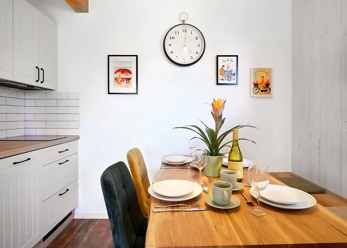 Beztroski Szachulcowa 4a 度假居 *